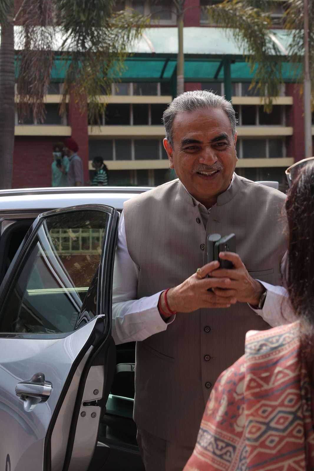 DAVOS President Mr. Sanjay Tandon arriving at the college
