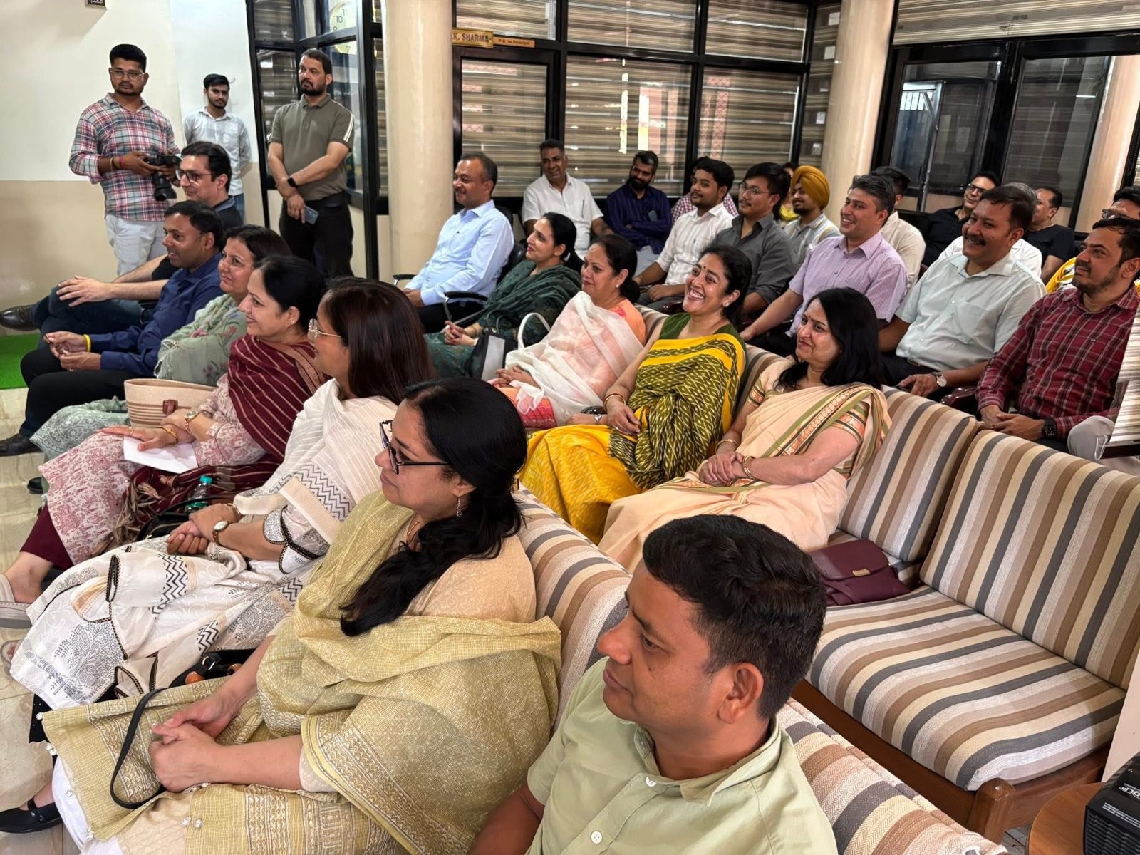 Alumni enjoying the proceedings.